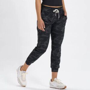 Vuori Performance Jogger Black Camo Size XS